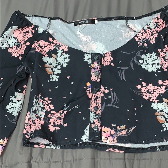 Sold - Picture 3 of 5